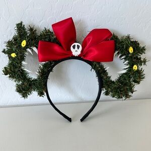 Disney Nightmare Before Christmas Holiday Scary Wreaths with Skull Bow